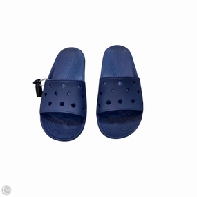 Sandals Flats By Crocs In Navy, Size: 10 Crocs clogs with lightweight comfort