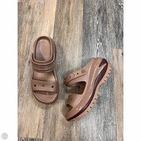 Sandals Heels Block By Crocs In Tan, Size: 10 Crocs clogs with lightweight comfort