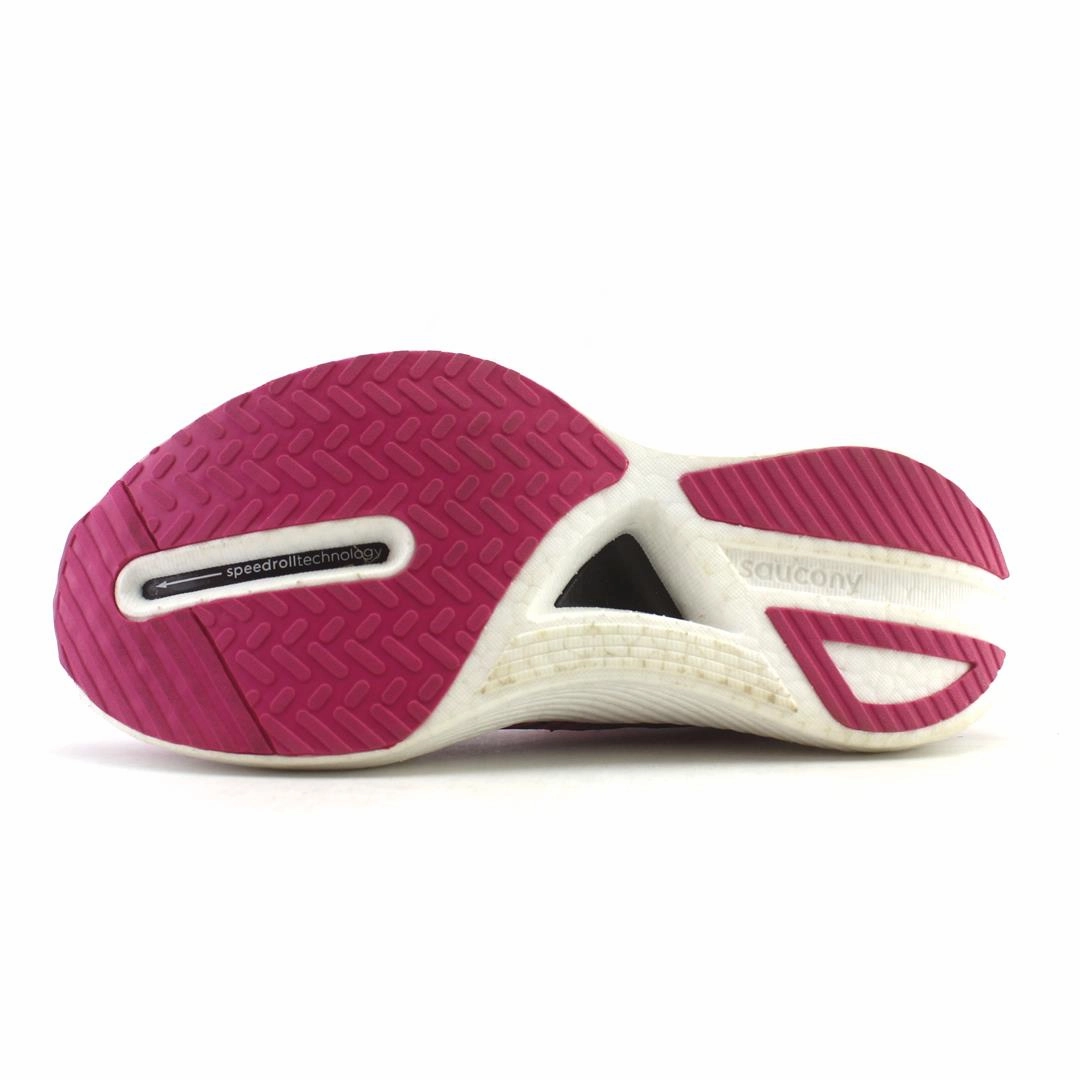 SAUCONY ENDORPHIN PRO 3 Saucony sport shoe imagery