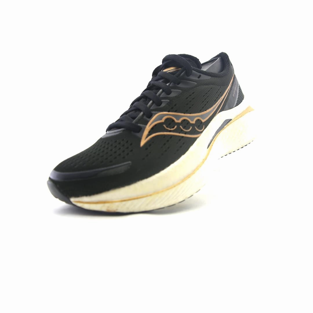 SAUCONY ENDORPHIN SPEED 3 Saucony casual footwear looks