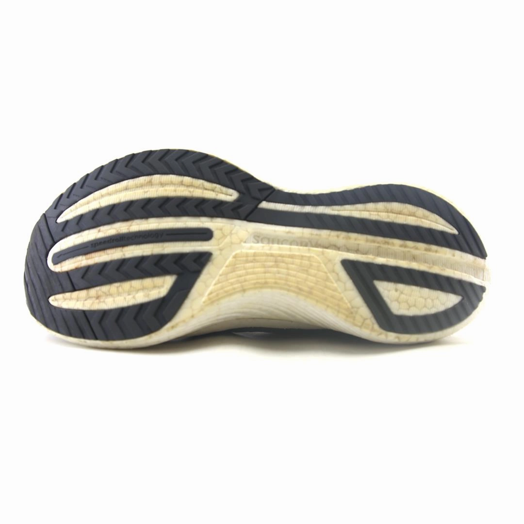 SAUCONY ENDORPHIN SPEED 3 Saucony casual footwear looks