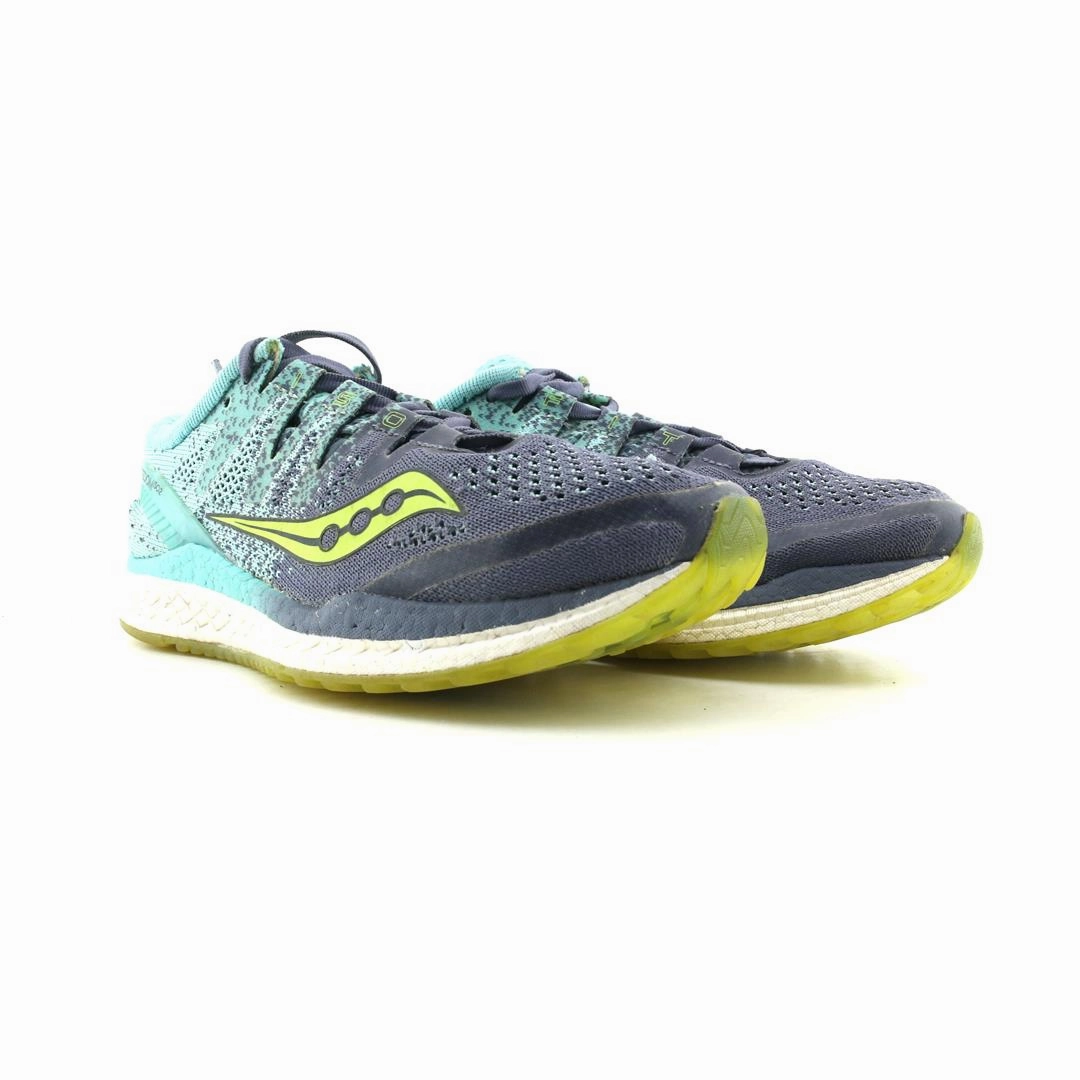 SAUCONY FREEDOM ISO 2 Saucony casual footwear looks
