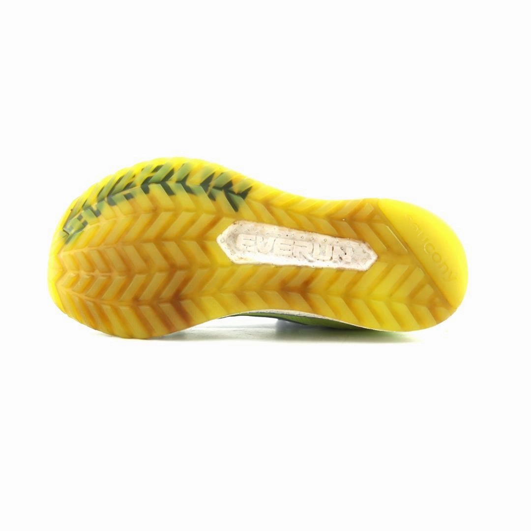 SAUCONY FREEDOM ISO Saucony sport shoe imagery