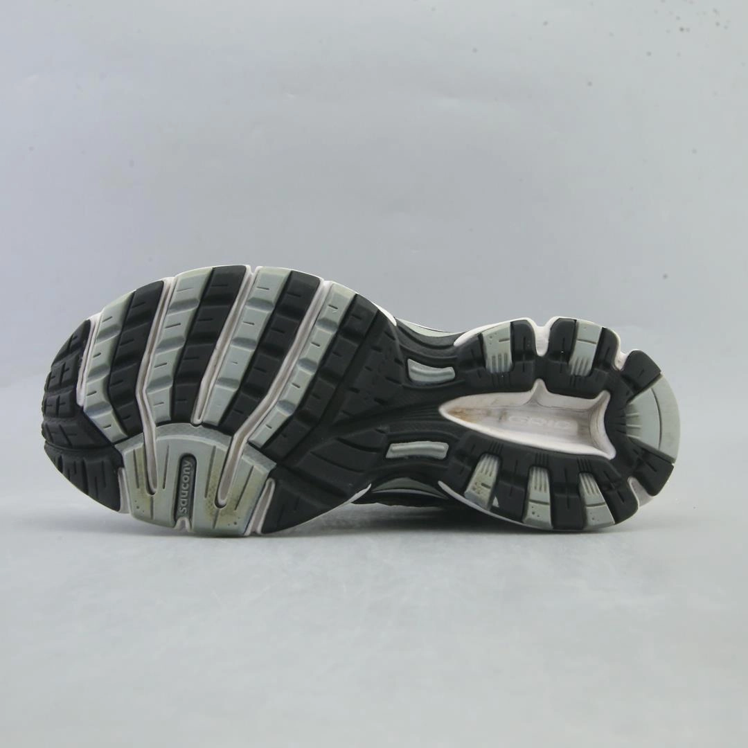 SAUCONY GRID PHANTOM 2 Saucony casual footwear looks