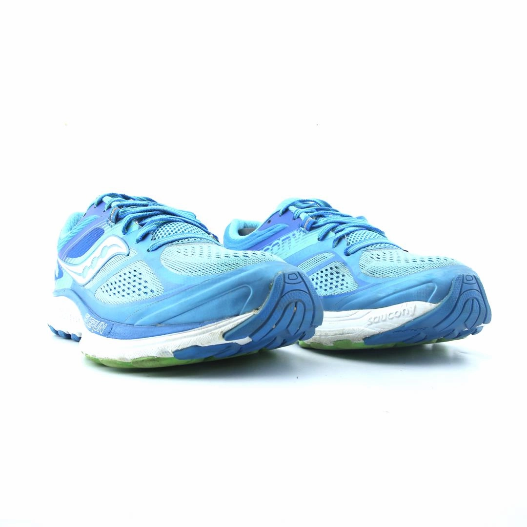 SAUCONY GUIDE 10 Saucony running shoe close-ups