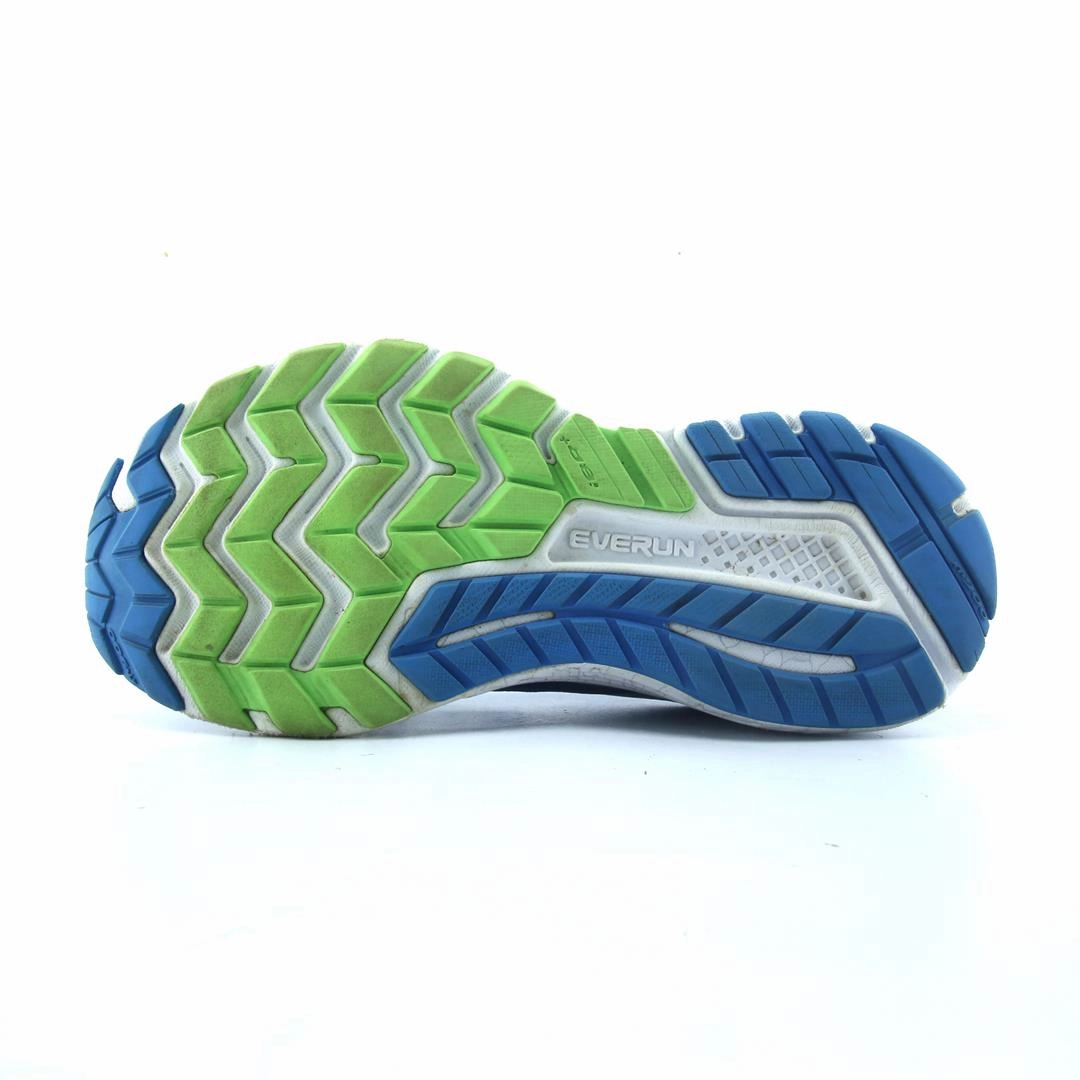 SAUCONY GUIDE 10 Saucony running shoe close-ups
