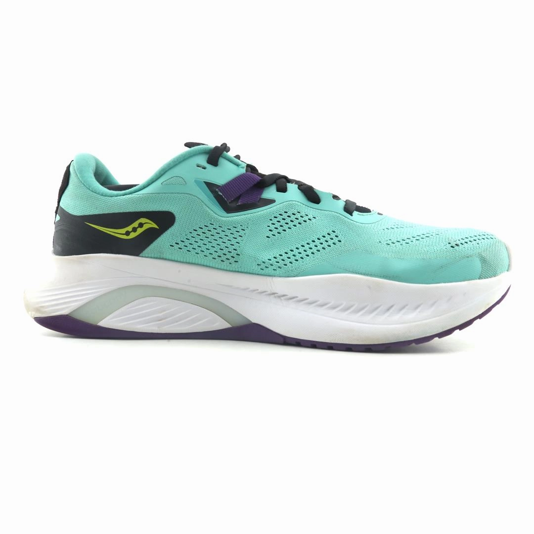 SAUCONY GUIDE 15 Saucony running shoe close-ups