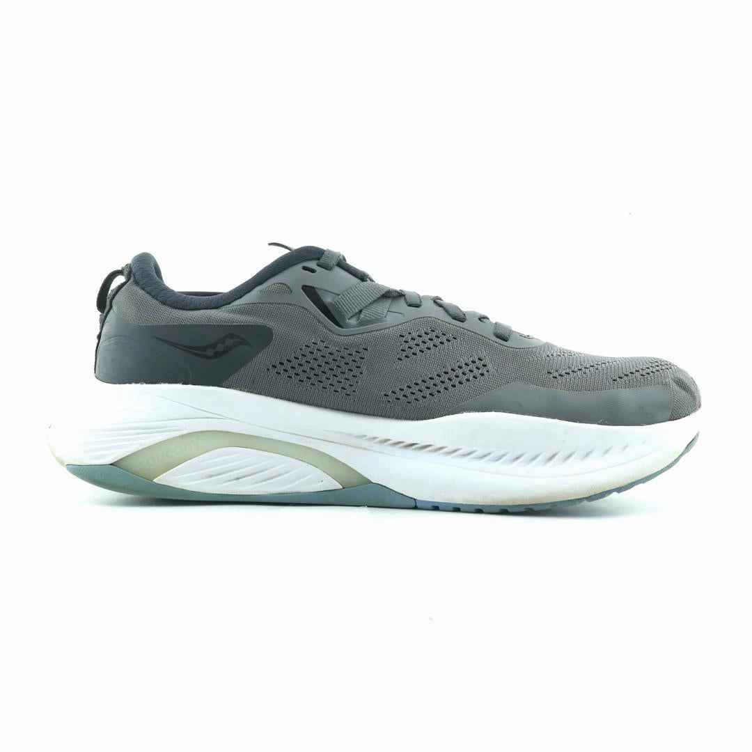 SAUCONY GUIDE 15 Saucony running shoe close-ups
