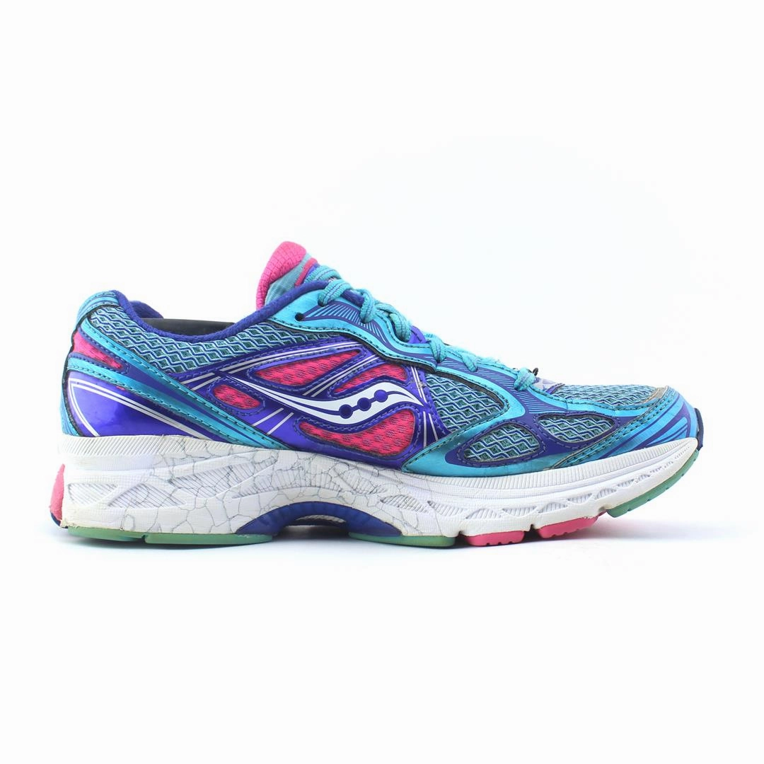 SAUCONY GUIDE 7 Saucony casual footwear looks
