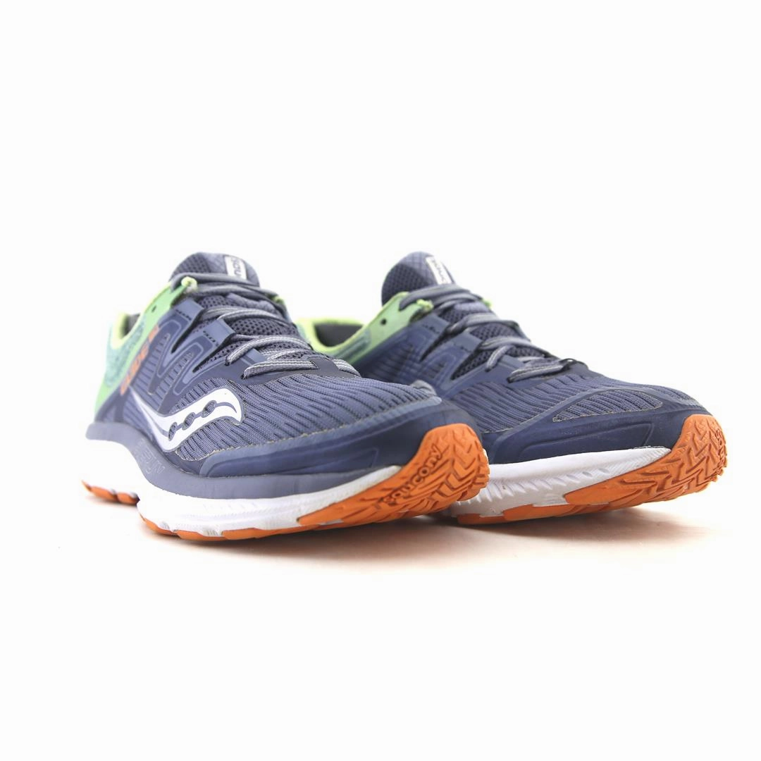 SAUCONY GUIDE ISO Saucony casual footwear looks