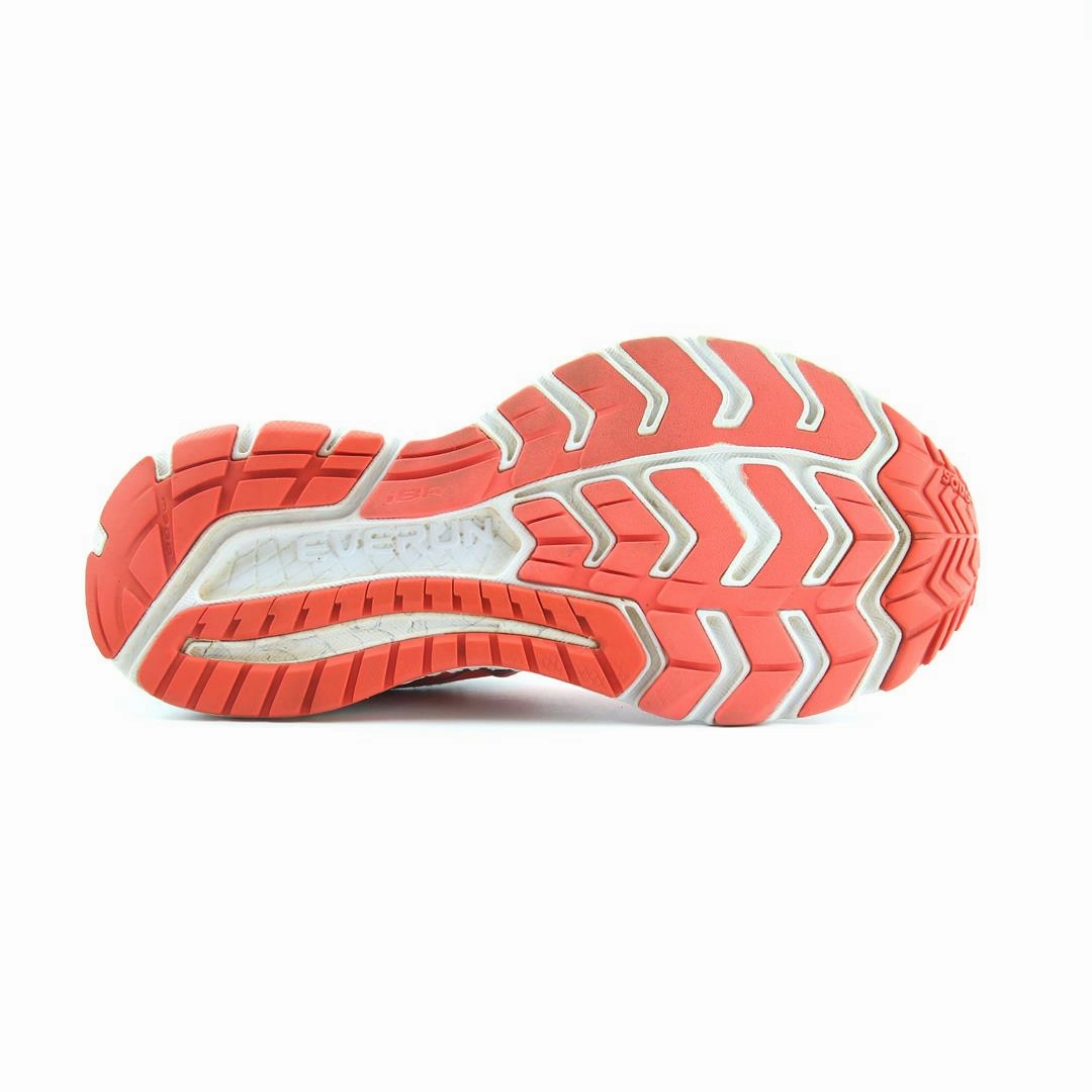 SAUCONY GUIDE ISO Saucony running shoe close-ups