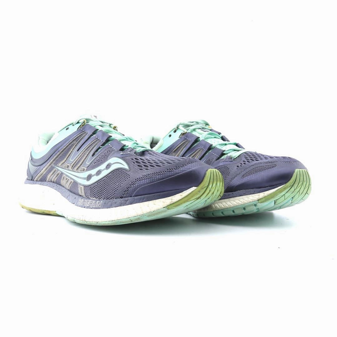 SAUCONY HURRICANE ISO 4 Saucony casual footwear looks