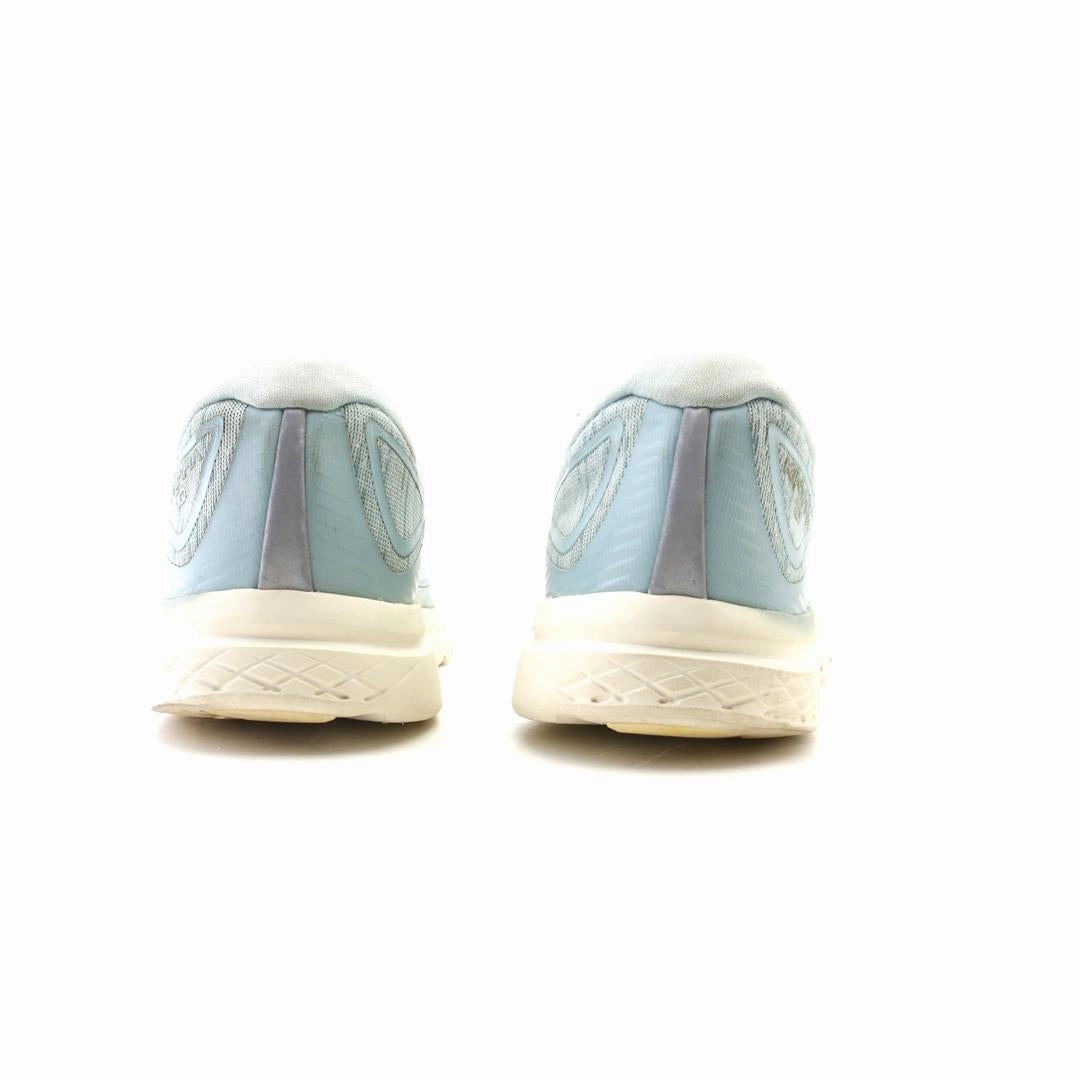 SAUCONY KINVARA 10 Saucony casual footwear looks