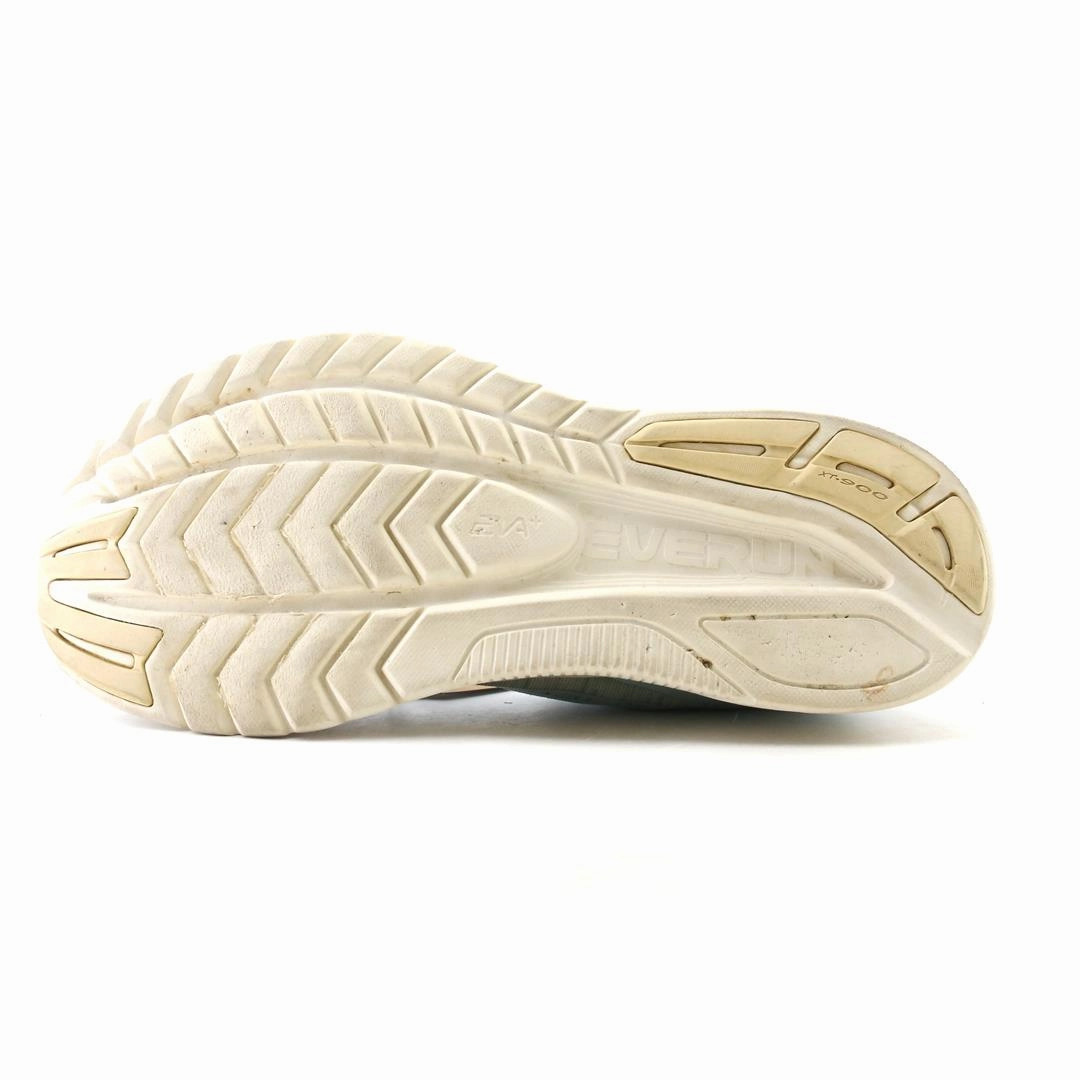 SAUCONY KINVARA 10 Saucony casual footwear looks