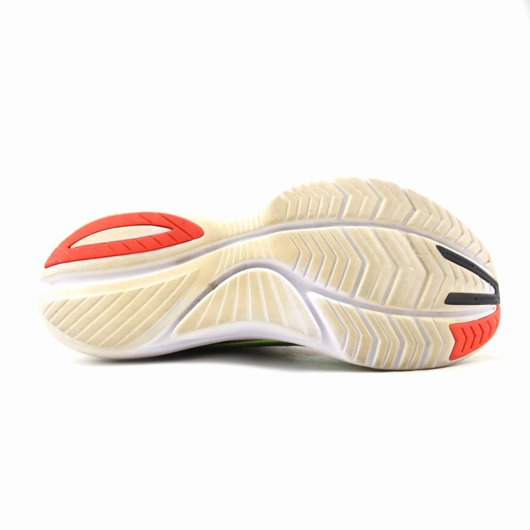 SAUCONY KINVARA 12 Saucony casual footwear looks