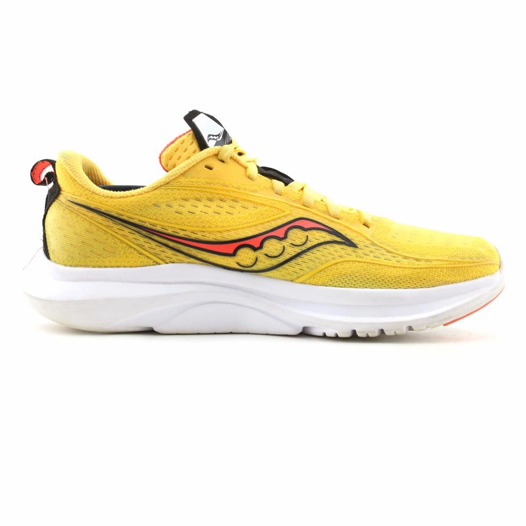 SAUCONY KINVARA 13 Saucony running shoe close-ups