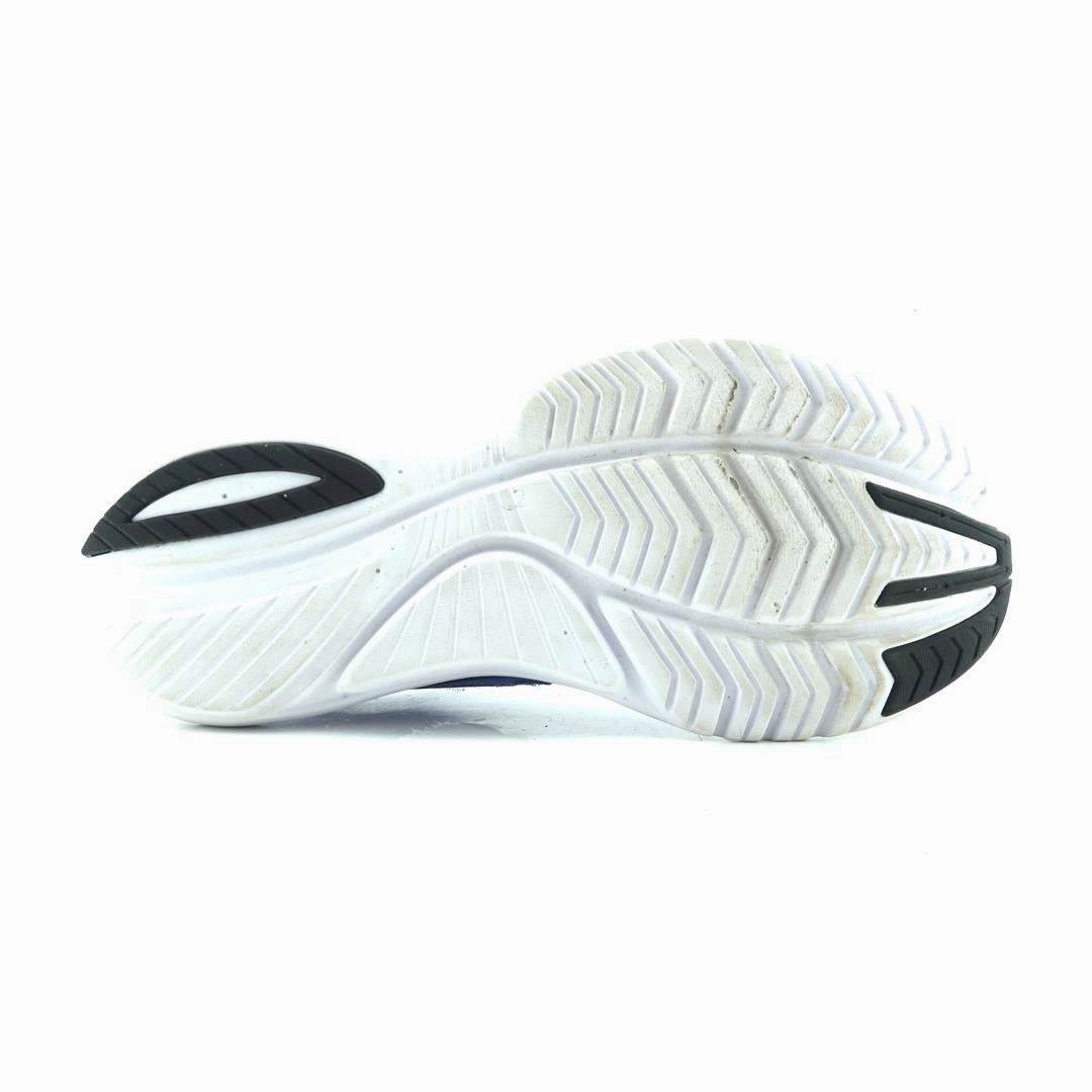 SAUCONY KINVARA 13 Saucony running shoe close-ups