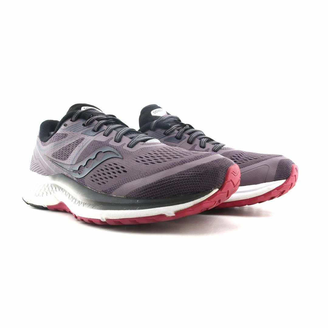 SAUCONY OMNI 19 Saucony casual footwear looks