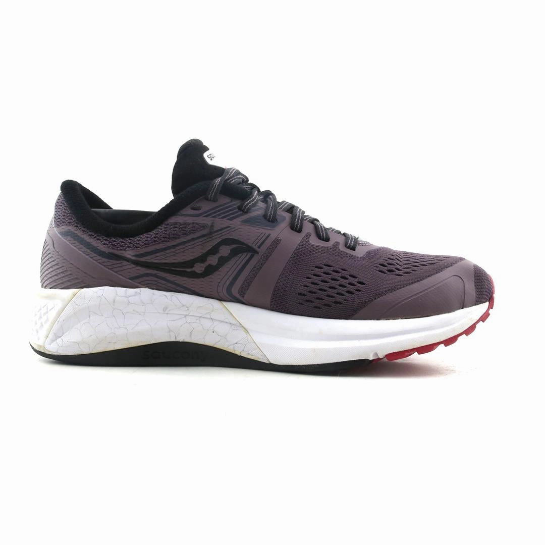 SAUCONY OMNI 19 Saucony casual footwear looks