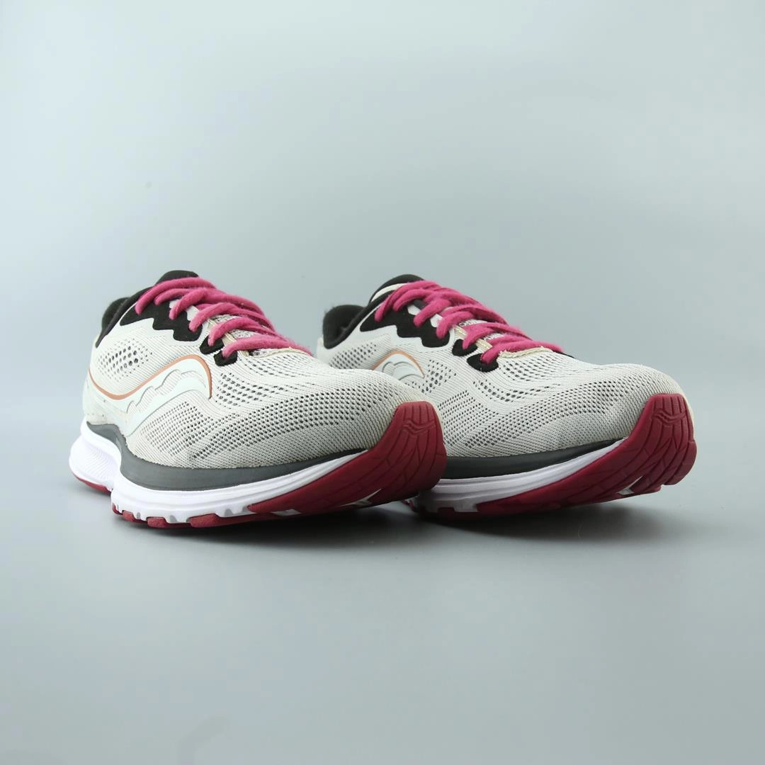 SAUCONY RIDE 14 Saucony running shoe close-ups