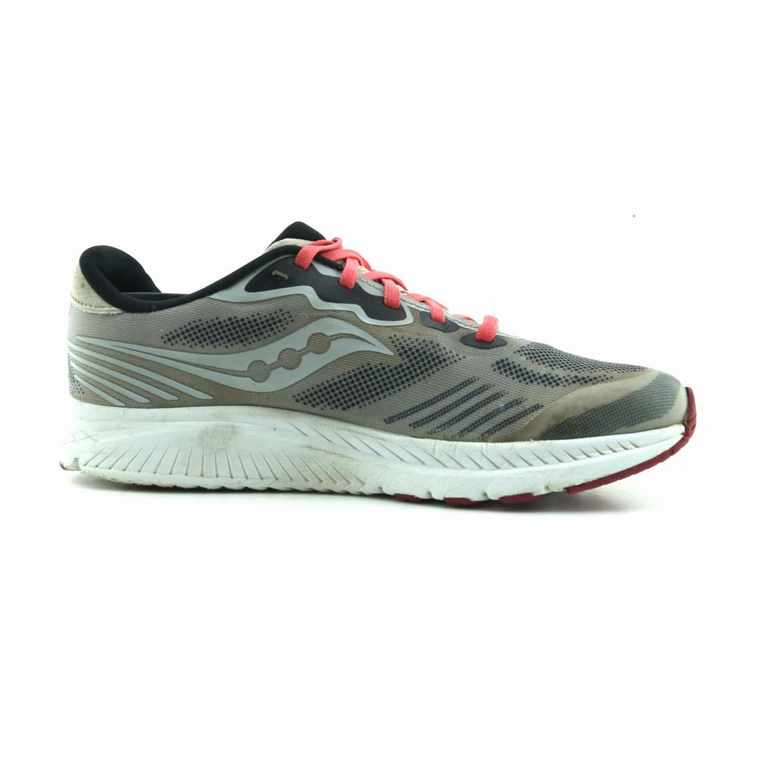 SAUCONY RIDE 14 Saucony running shoe close-ups