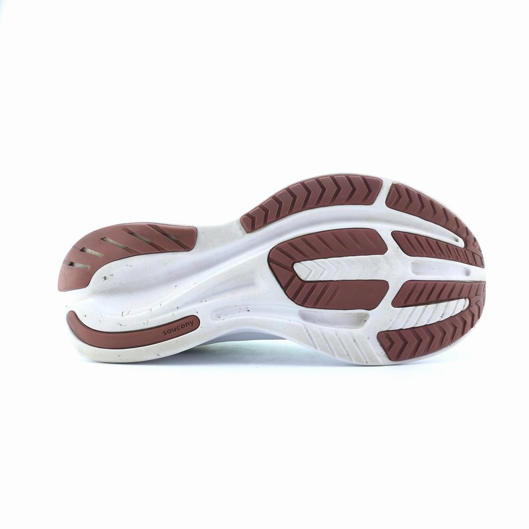 SAUCONY RIDE 16 Saucony running shoe close-ups