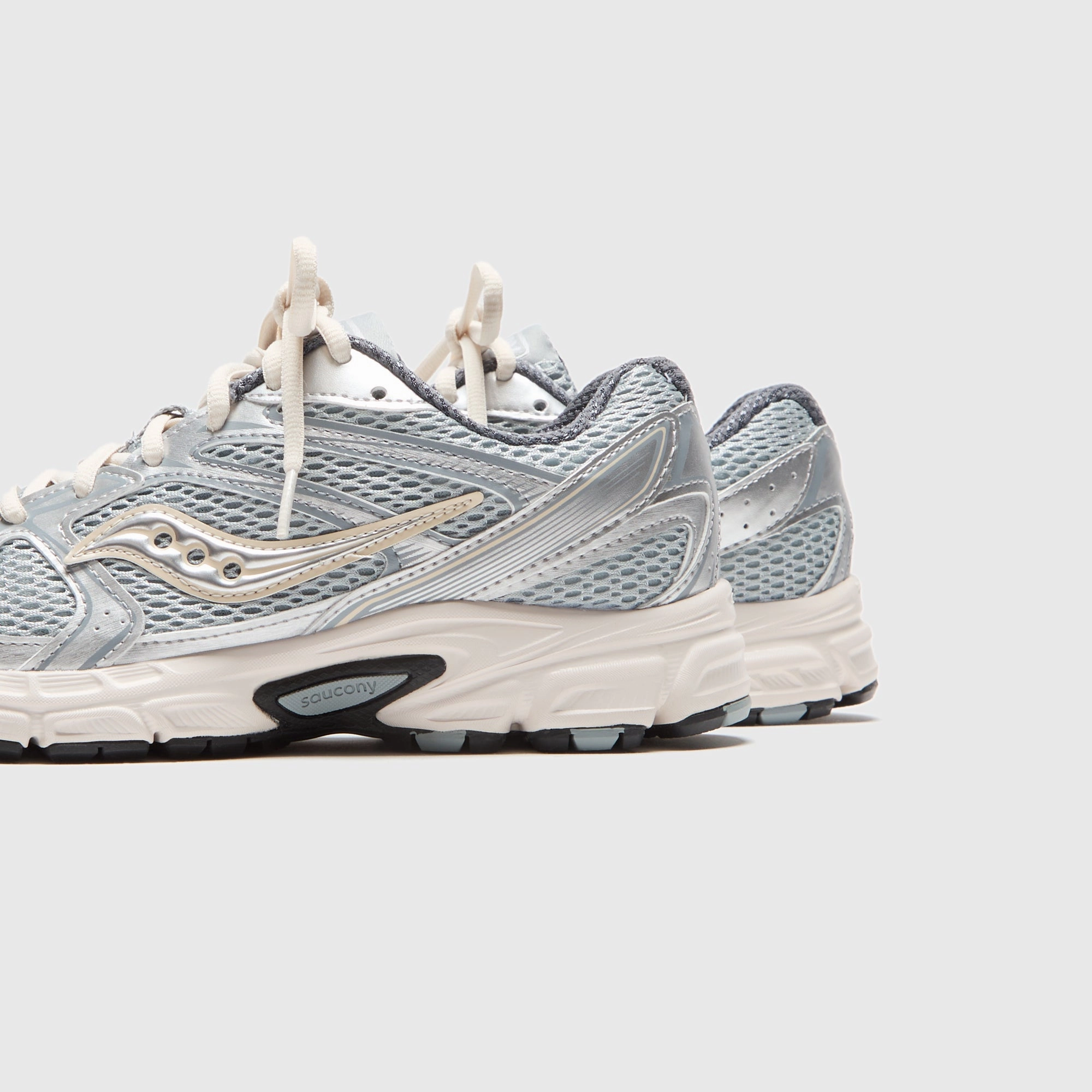 Saucony Ride Millennium - Silver / Cream Saucony Lightweight Shoes