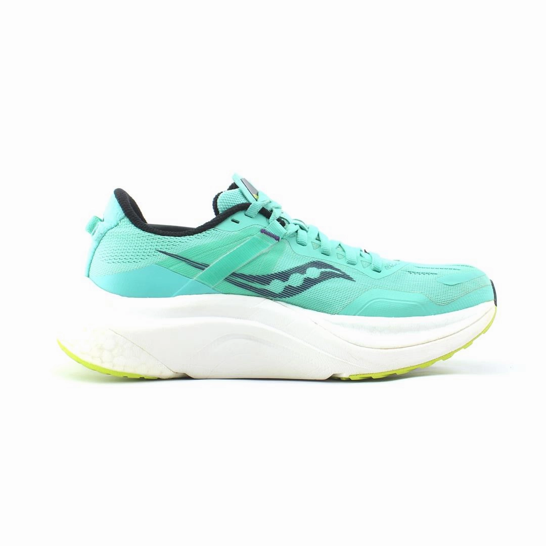SAUCONY TEMPUS Saucony casual footwear looks