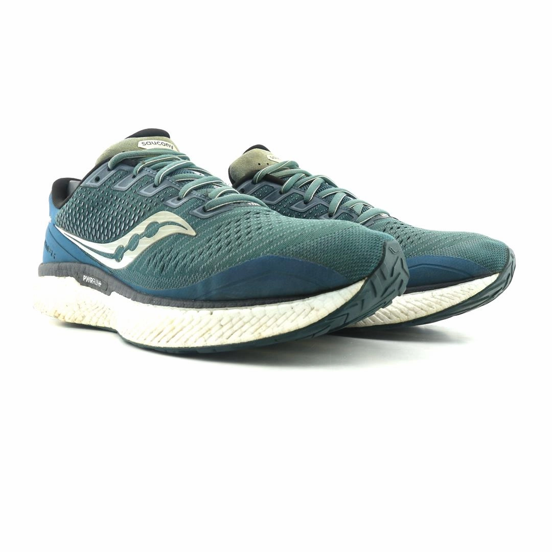 SAUCONY TRIUMPH 18 Saucony running shoe close-ups