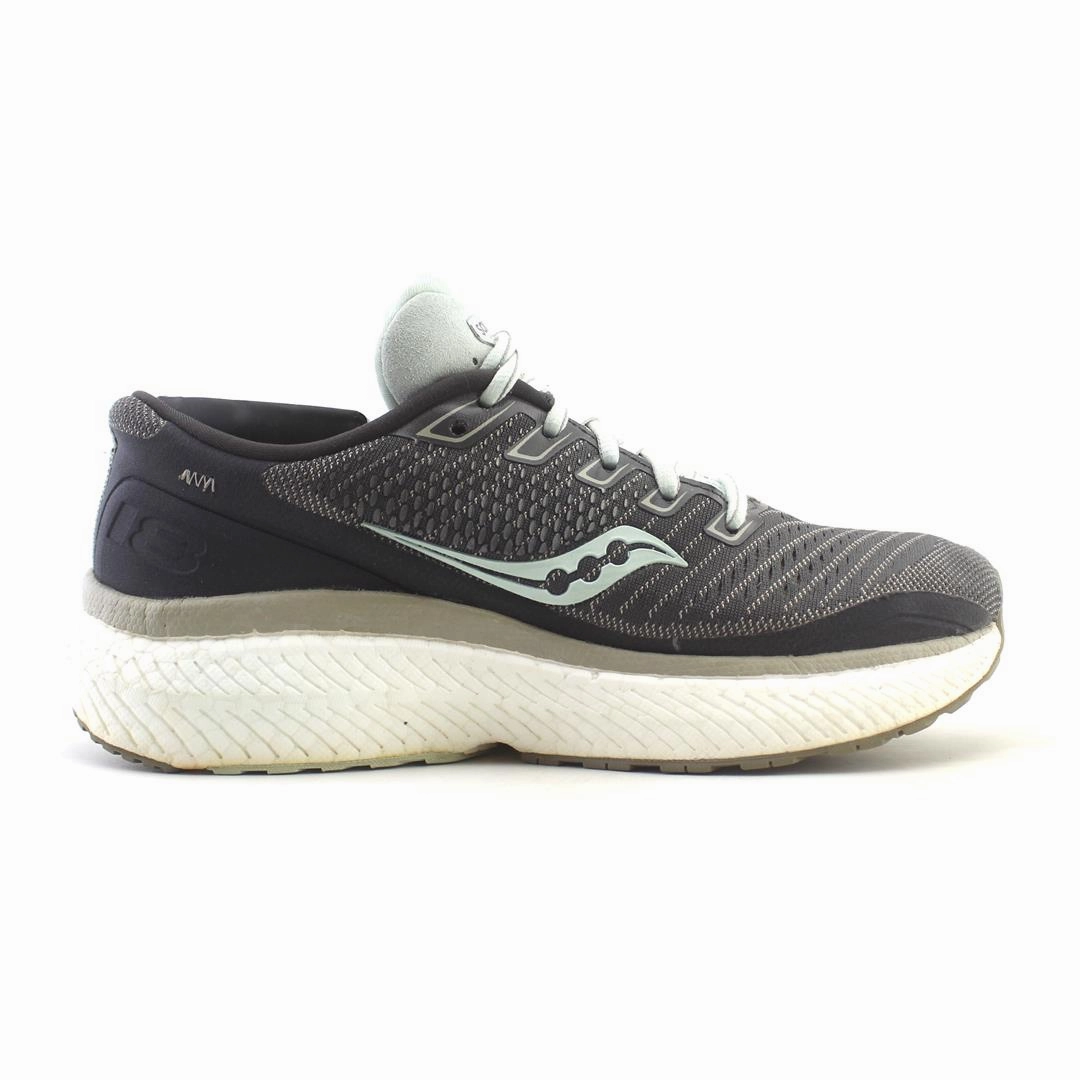 SAUCONY TRIUMPH 18 Saucony sport shoe imagery