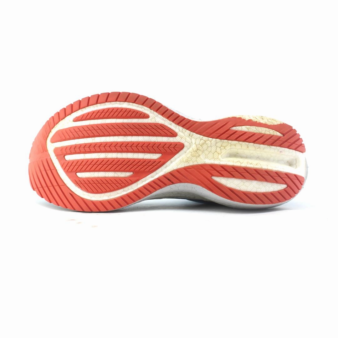 SAUCONY TRIUMPH 20 Saucony casual footwear looks