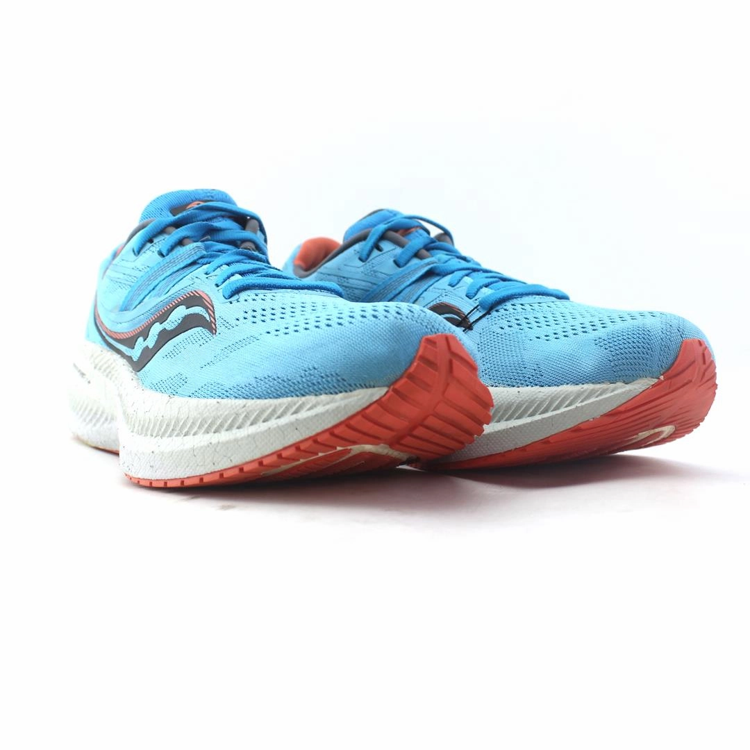 SAUCONY TRIUMPH 20 Saucony casual footwear looks