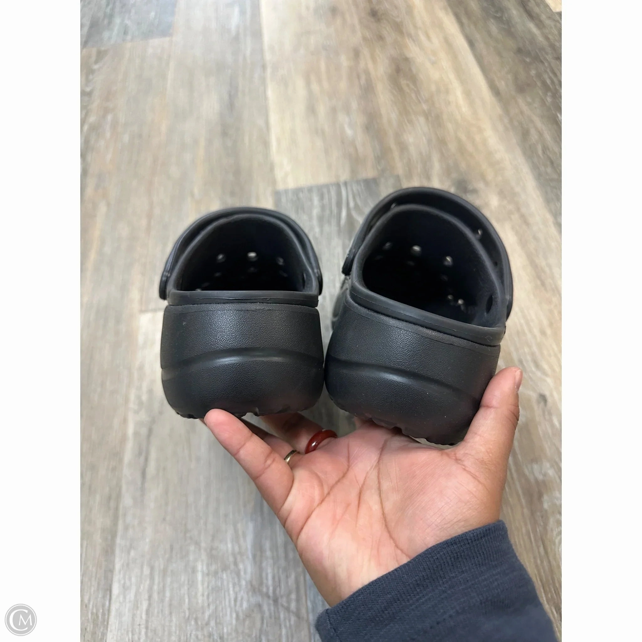 Shoes Athletic By Crocs In Black, Size: 9 Lightweight Clogs