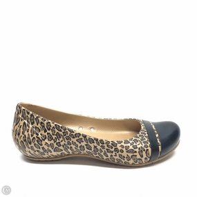 Shoes Flats By Crocs In Animal Print, Size: 7 Crocs clogs with lightweight comfort