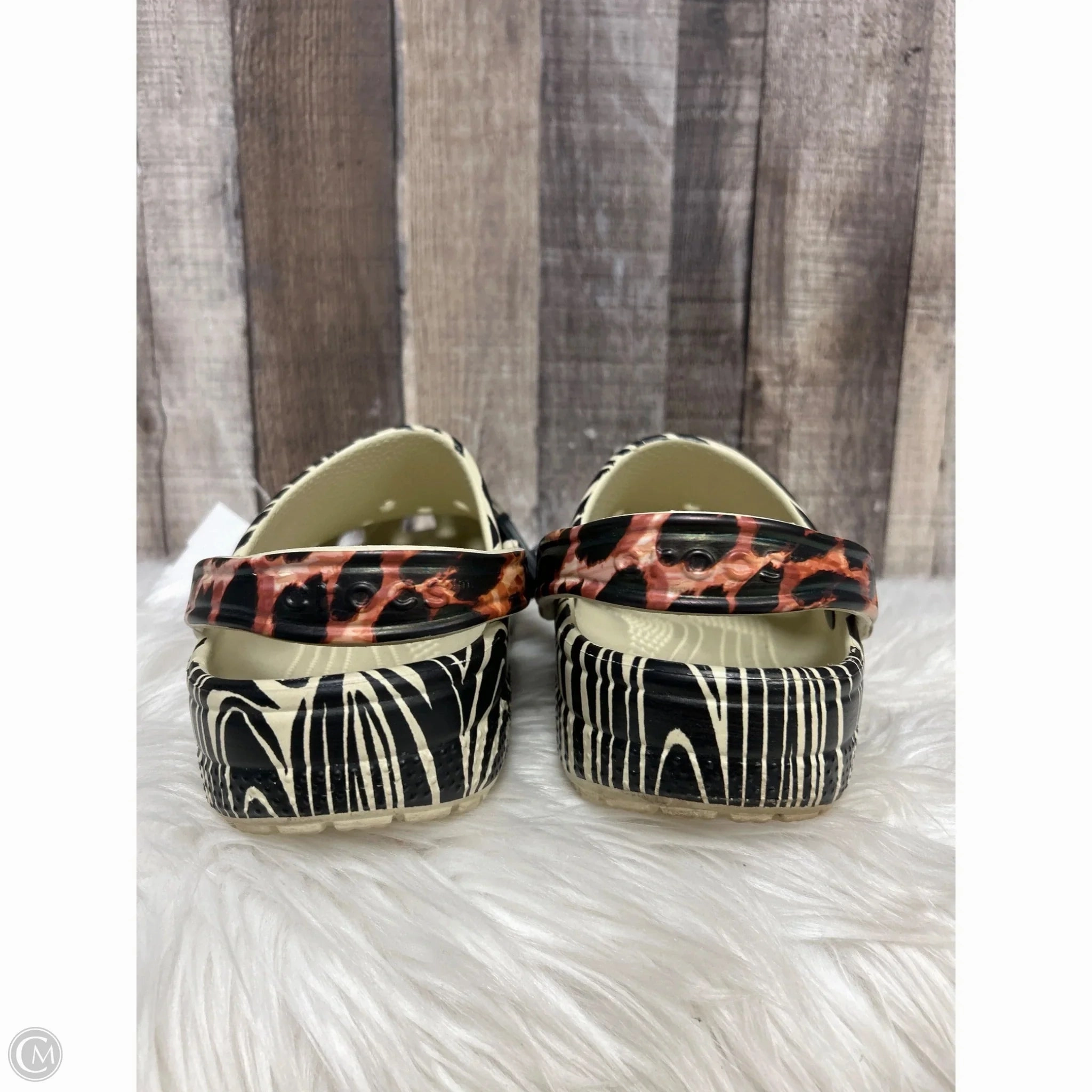 Shoes Flats By Crocs In Animal Print, Size: 8 Lightweight Clogs