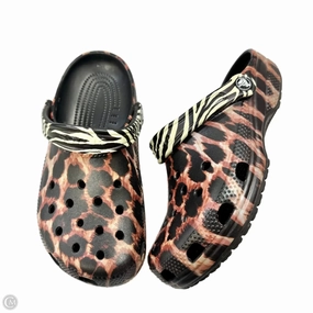 Shoes Flats By Crocs In Animal Print, Size: 8 Crocs clogs with lightweight comfort