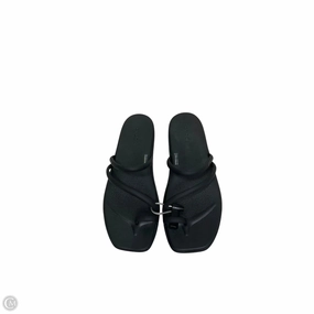 Shoes Flats By Crocs In Black, Size: 10 Crocs clogs with lightweight comfort