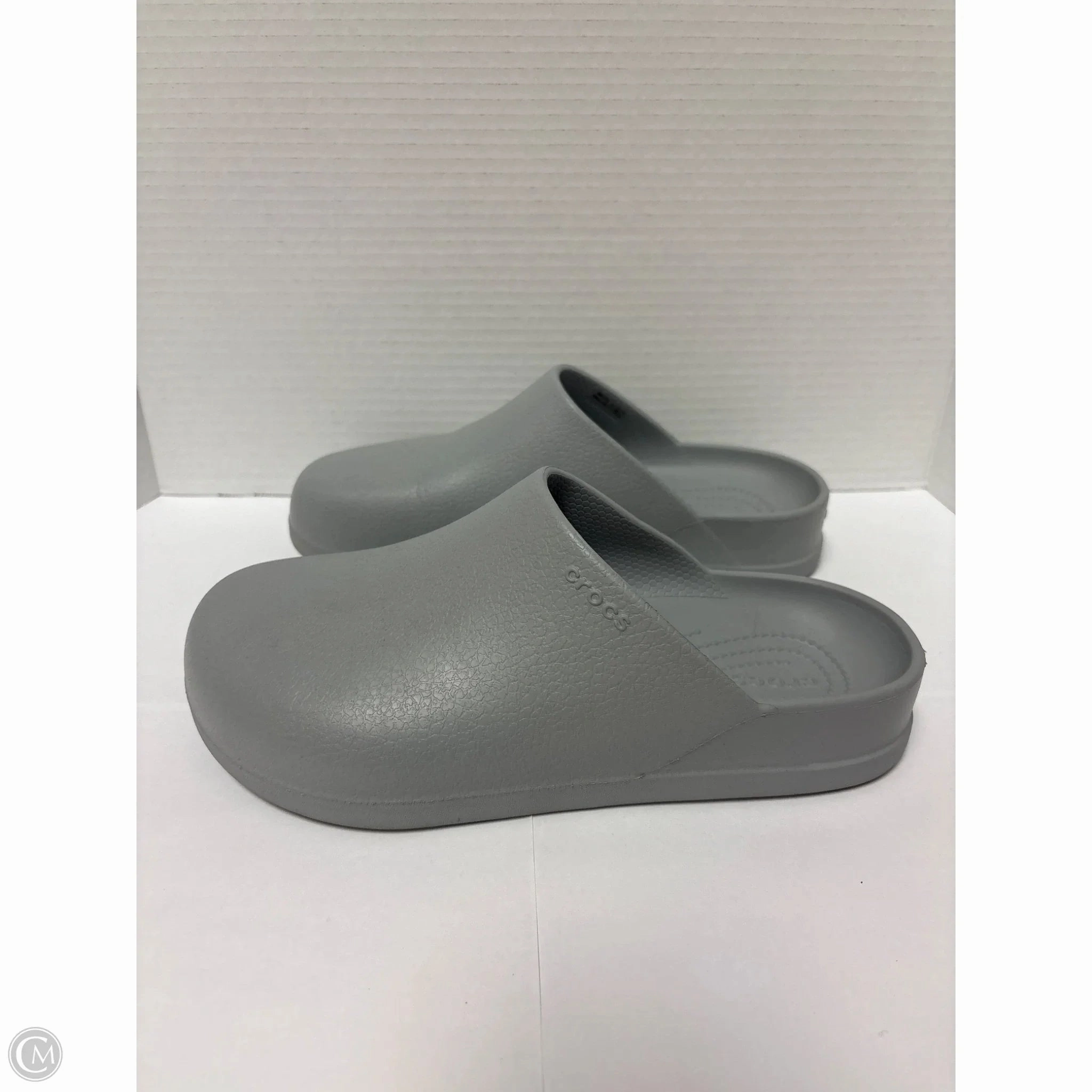 Shoes Flats By Crocs In Grey, Size: 9 Lightweight Clogs