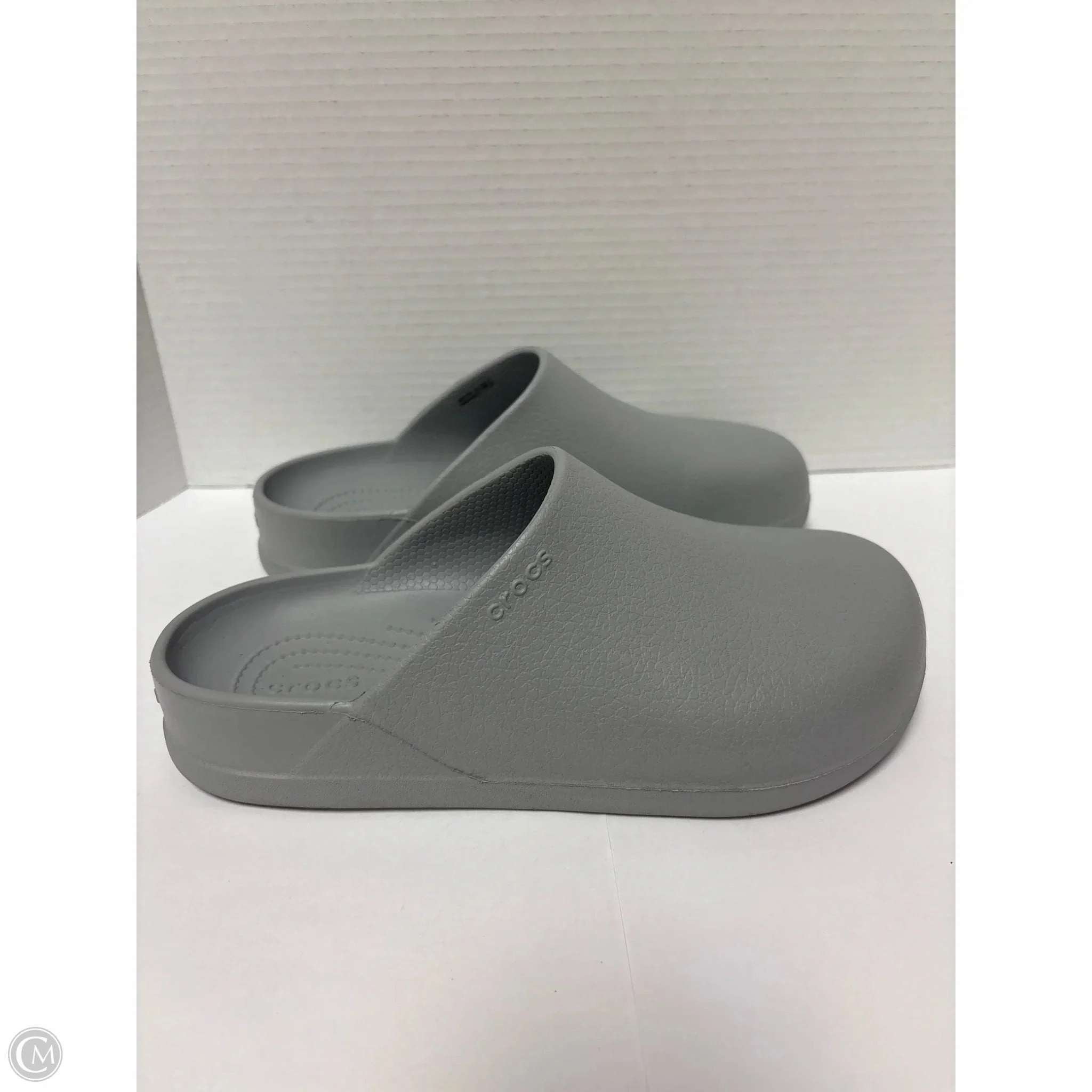 Shoes Flats By Crocs In Grey, Size: 9 Lightweight Clogs
