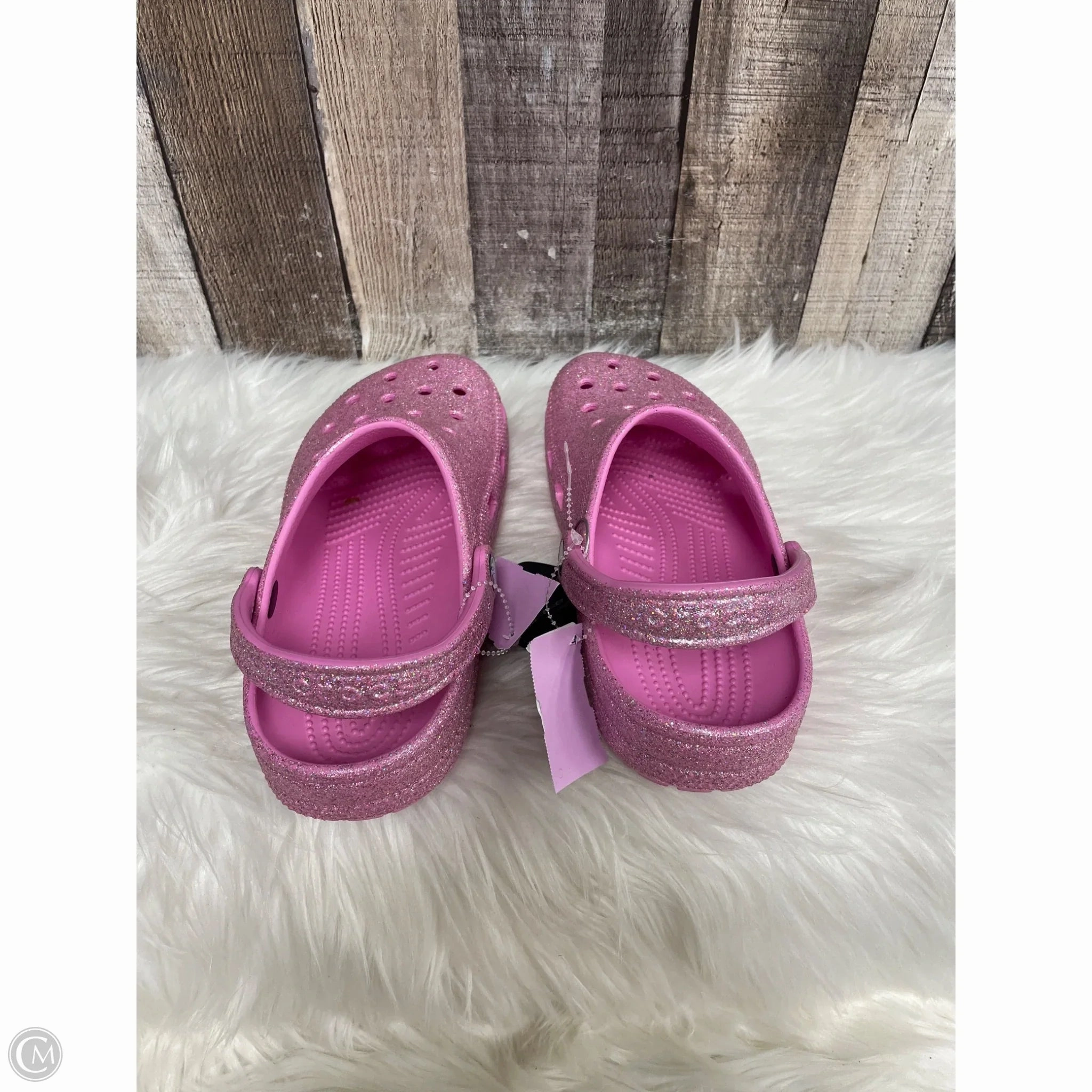 Shoes Flats By Crocs In Pink, Size: 8 Lightweight Clogs