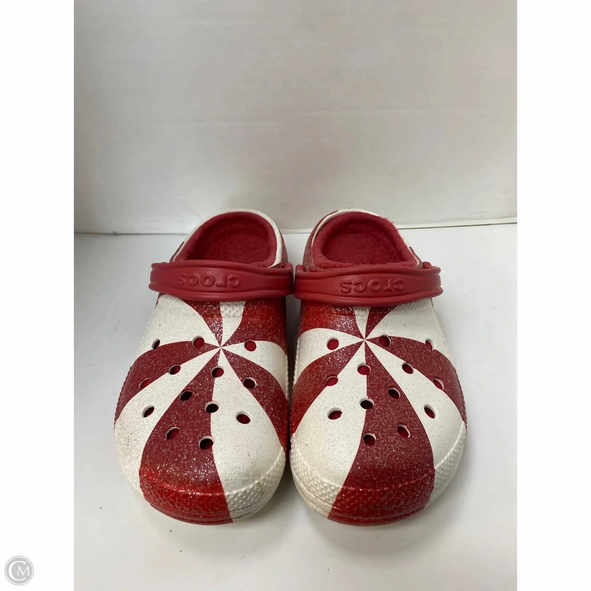 Shoes Flats By Crocs In Red & White, Size: 11 Crocs clogs with lightweight comfort