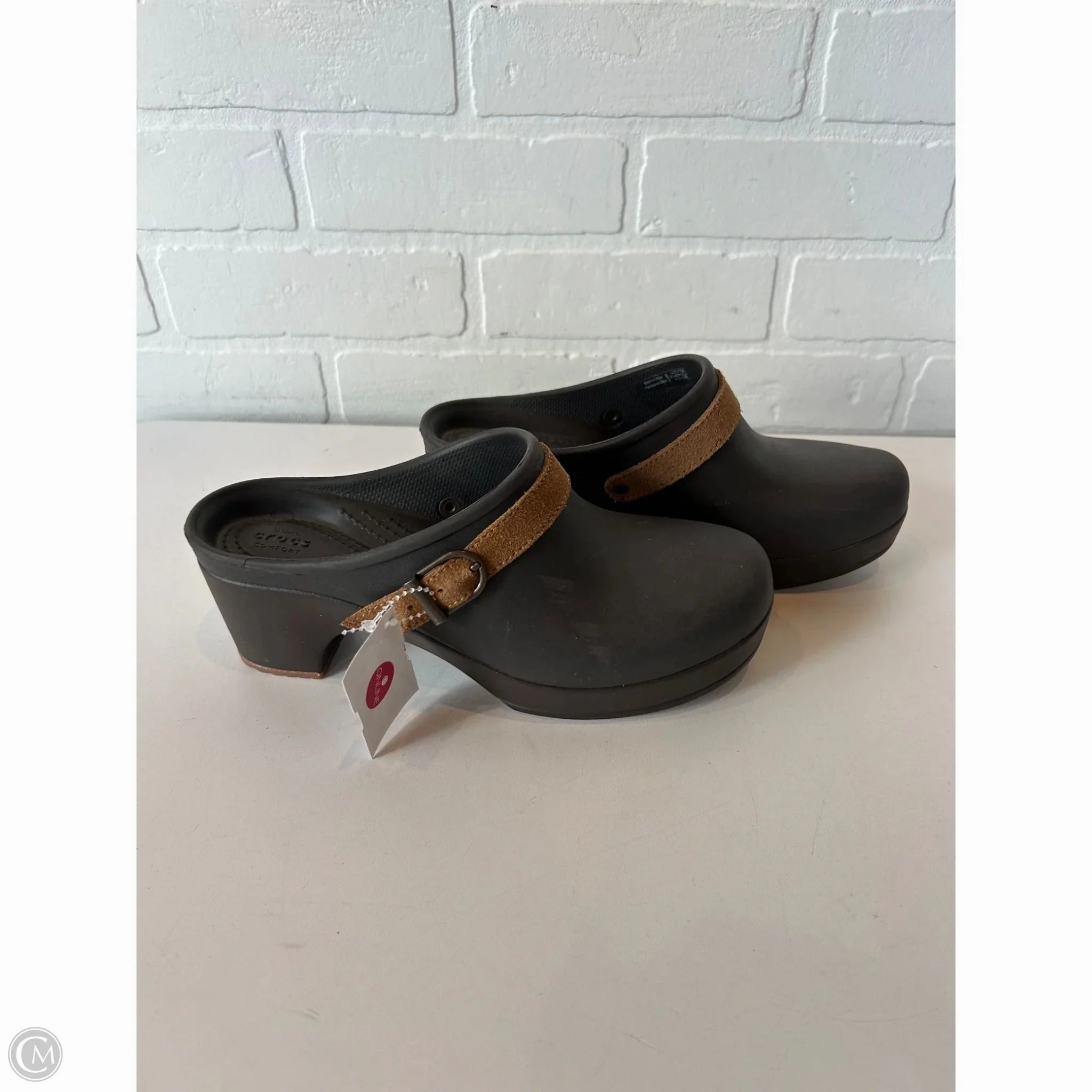 Shoes Heels Block By Crocs In Brown, Size: 7 Lightweight Clogs