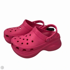 Shoes Heels Platform By Crocs In Pink, Size: 7 Crocs clogs with lightweight comfort