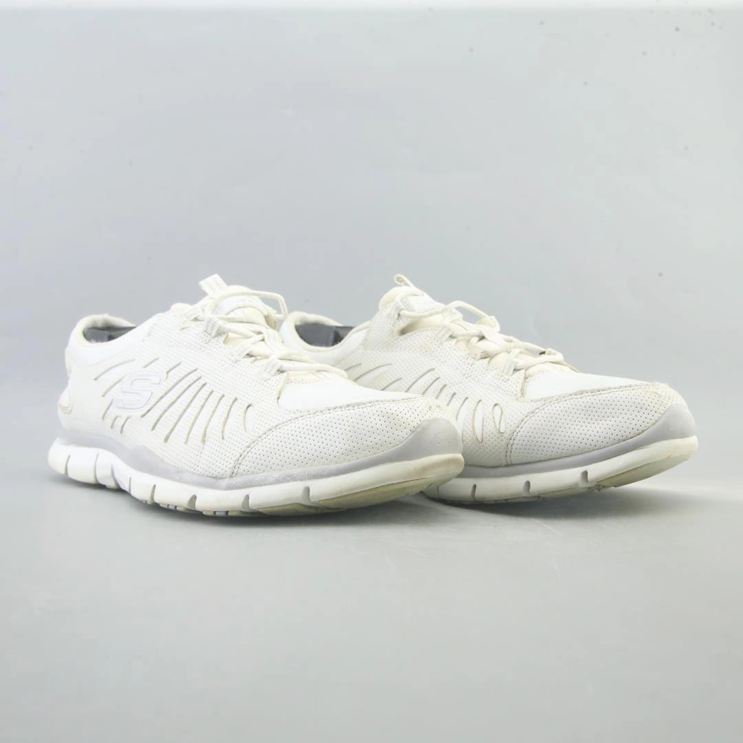 SKECHERS 6 FLEX GRATIS Skechers shoe design snapshots