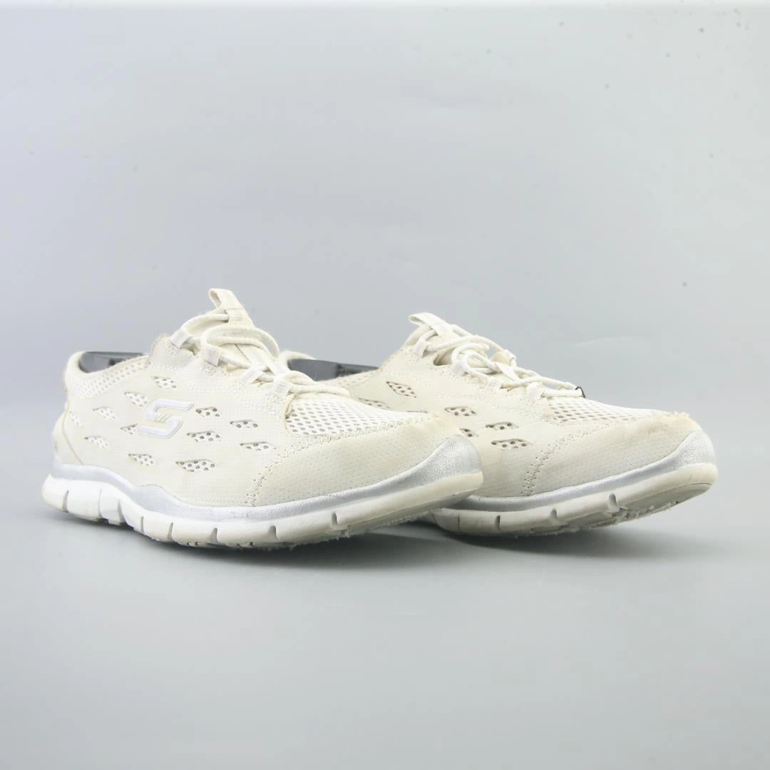 SKECHERS AIR COOLED MEMORY FOAM Skechers shoe design snapshots