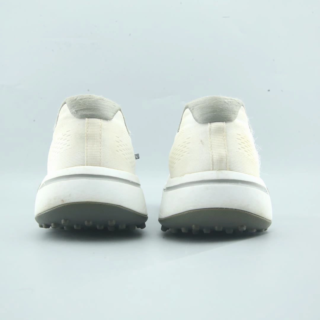 SKECHERS ARCH FIT - LINE UP Skechers everyday footwear shots