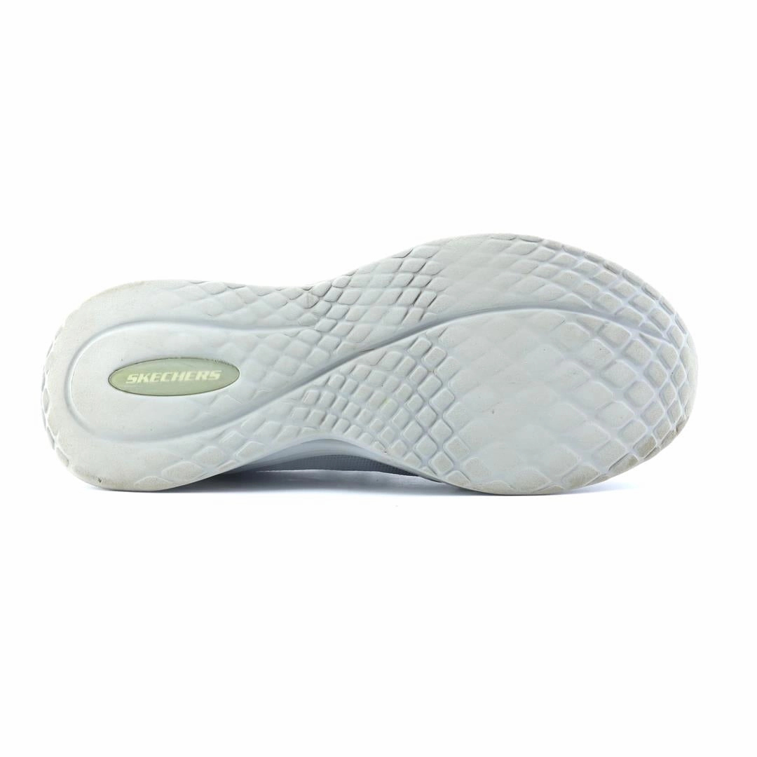 SKECHERS ARCH FIT ORVAN - TRAYVER Skechers everyday footwear shots