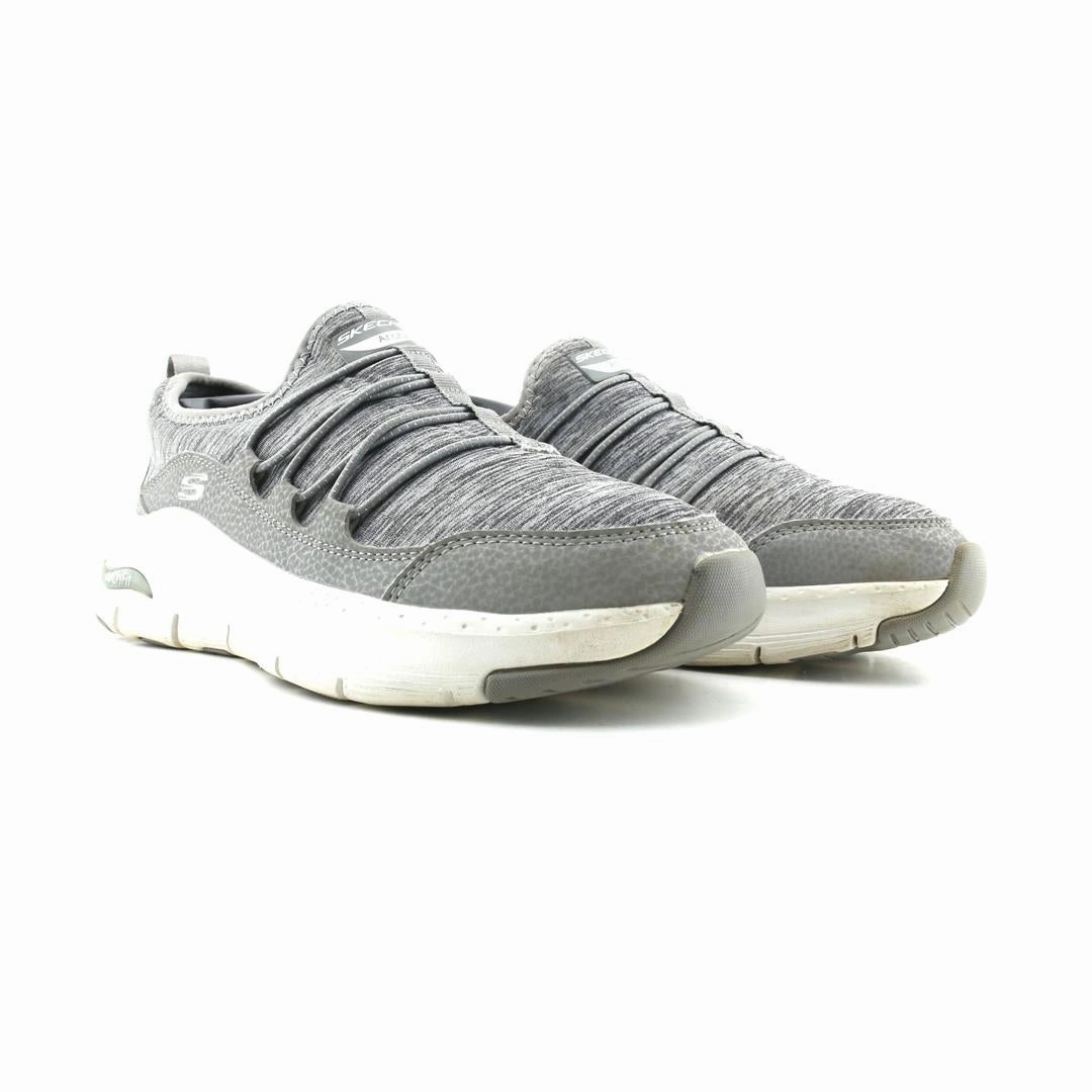 SKECHERS ARCH FIT Skechers shoe design snapshots