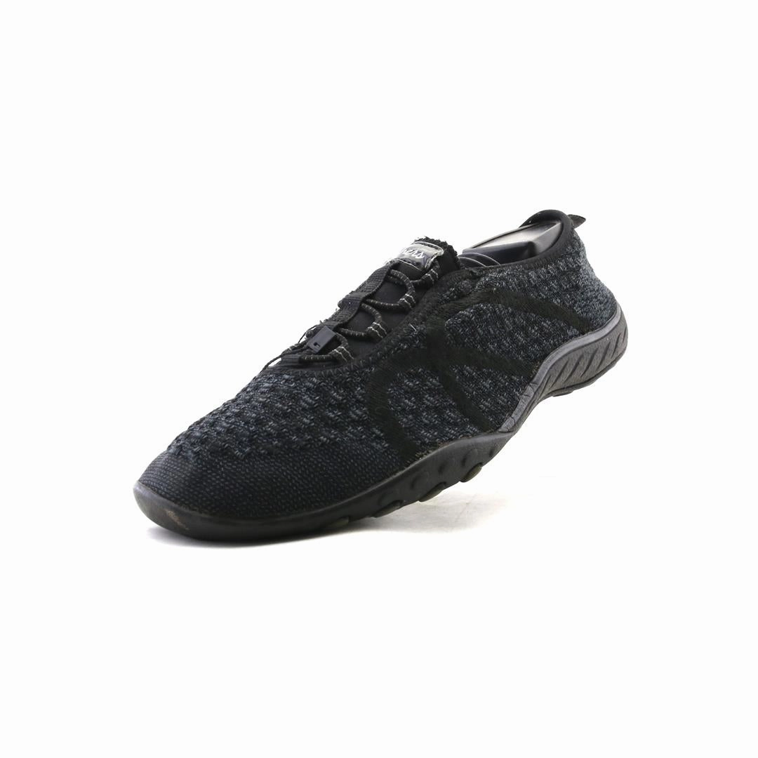 SKECHERS BREATHE EASY - FORTUNE-KNIT Skechers shoe design snapshots