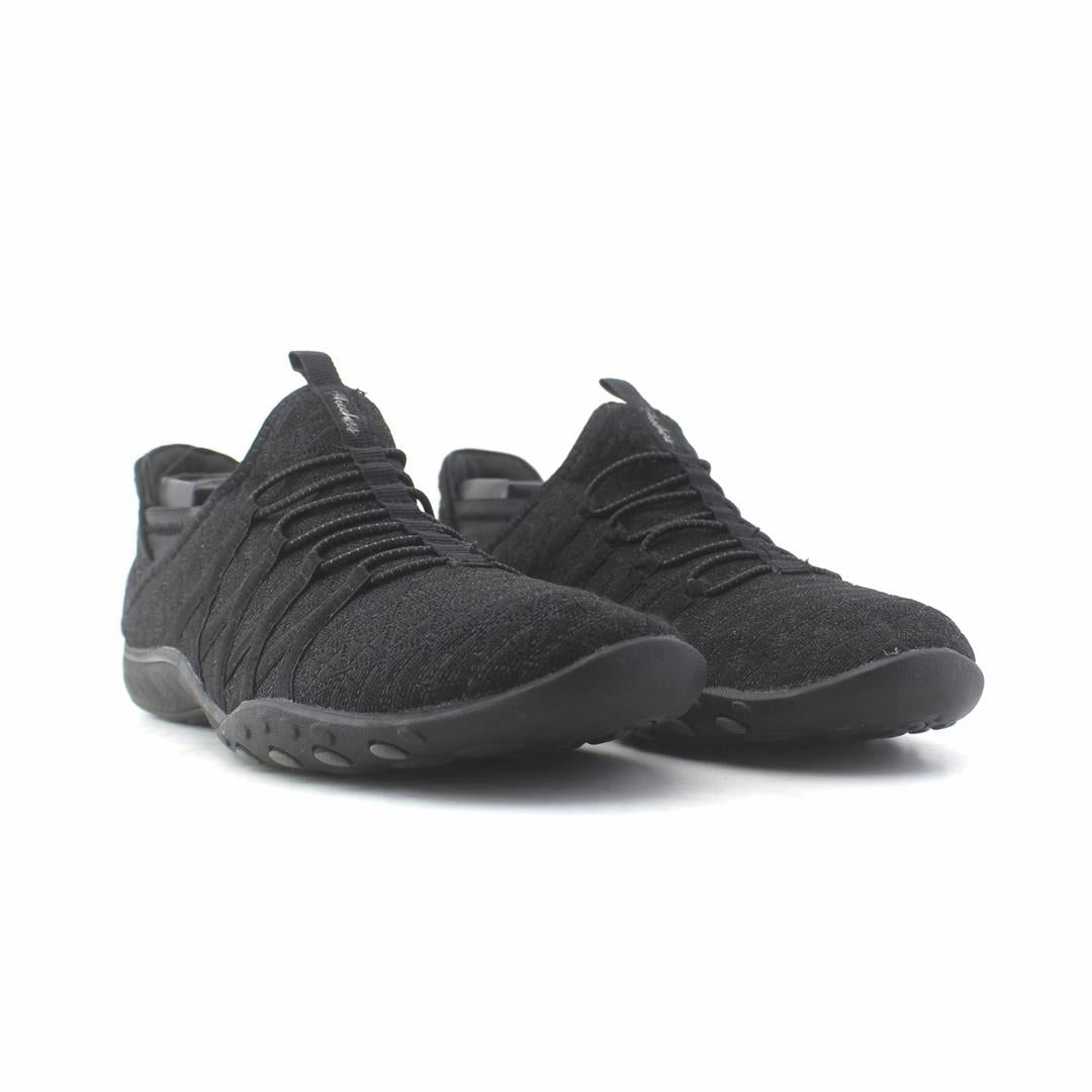 SKECHERS  BREATHE EASY-ROLL Skechers shoe design snapshots